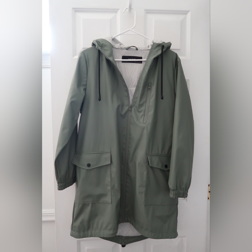 ZARA WATER REPELLENT RAINCOAT M